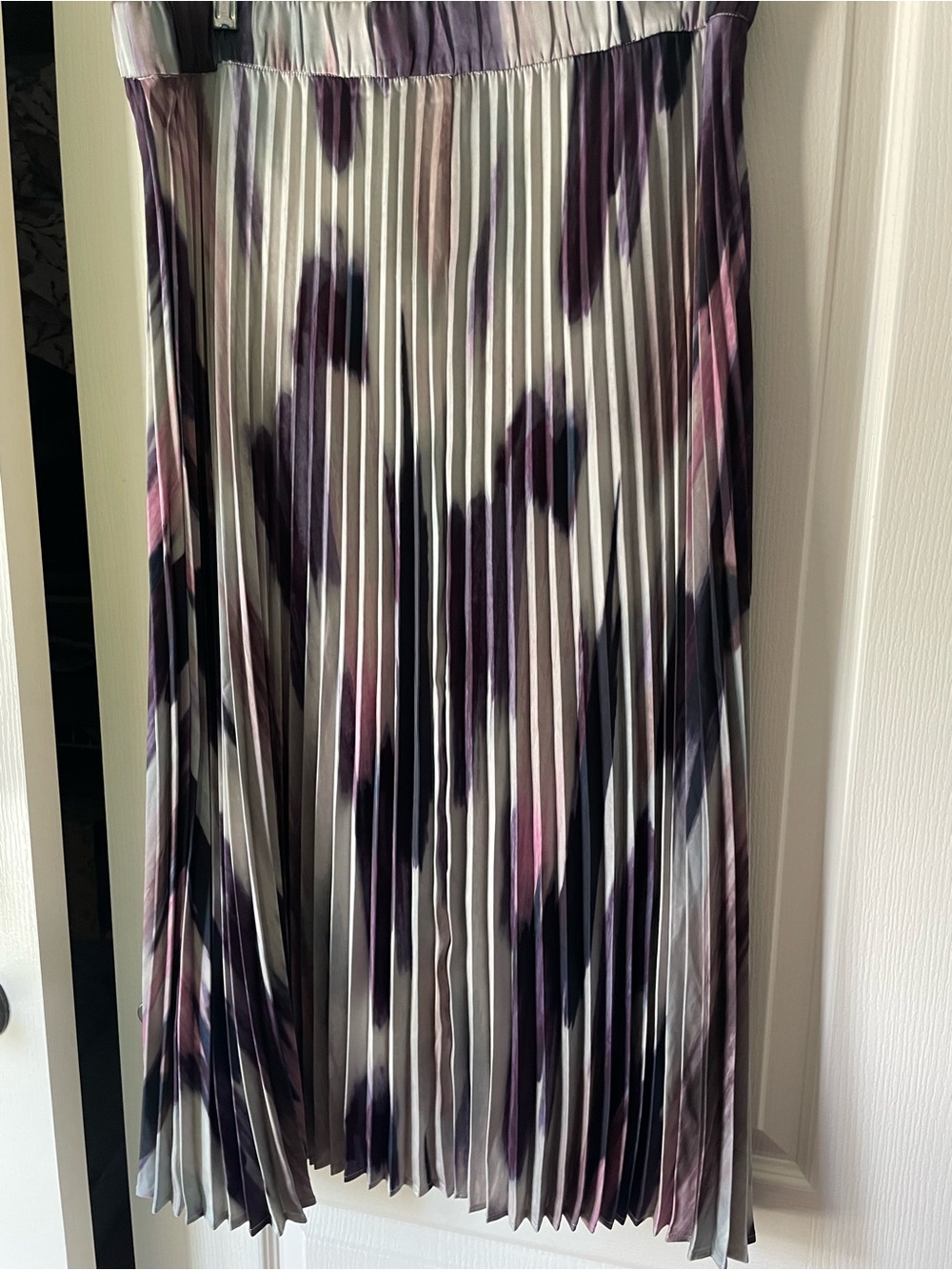 Ladies pleated skirt